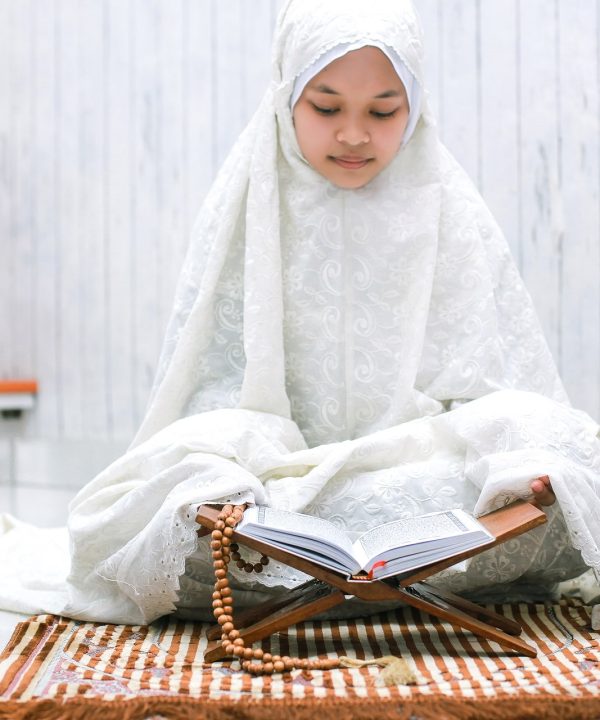 mulim-woman-reading-quran-2021-09-01-02-47-28-utc-min